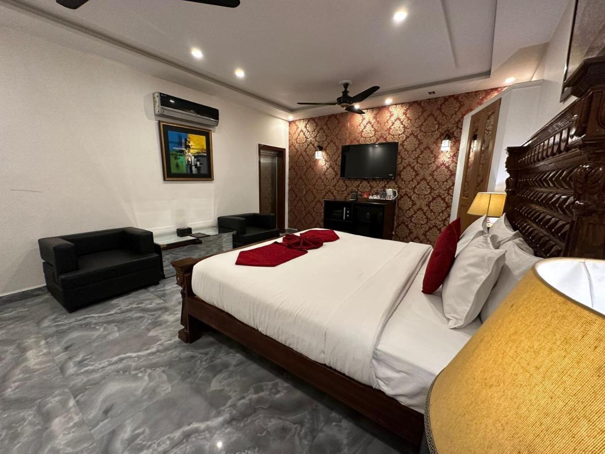 Lawrence View Hotel, Лахор Экстерьер фото